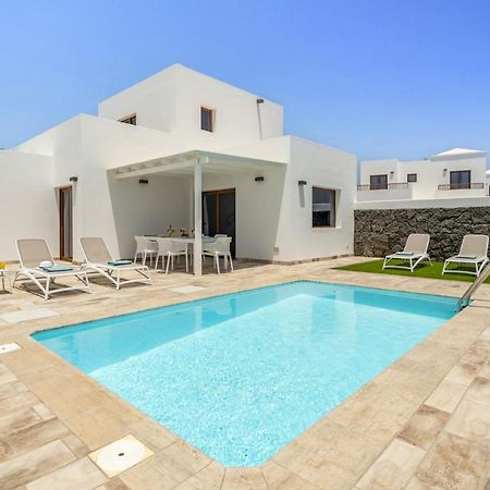 Villa Matilde By Villa Plus Плая Бланка Екстериор снимка