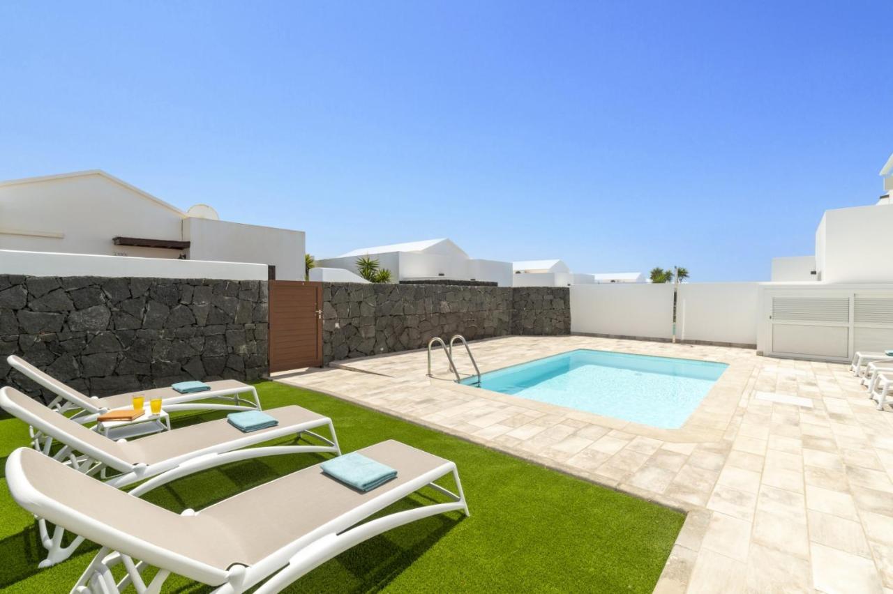 Villa Matilde By Villa Plus Плая Бланка Екстериор снимка