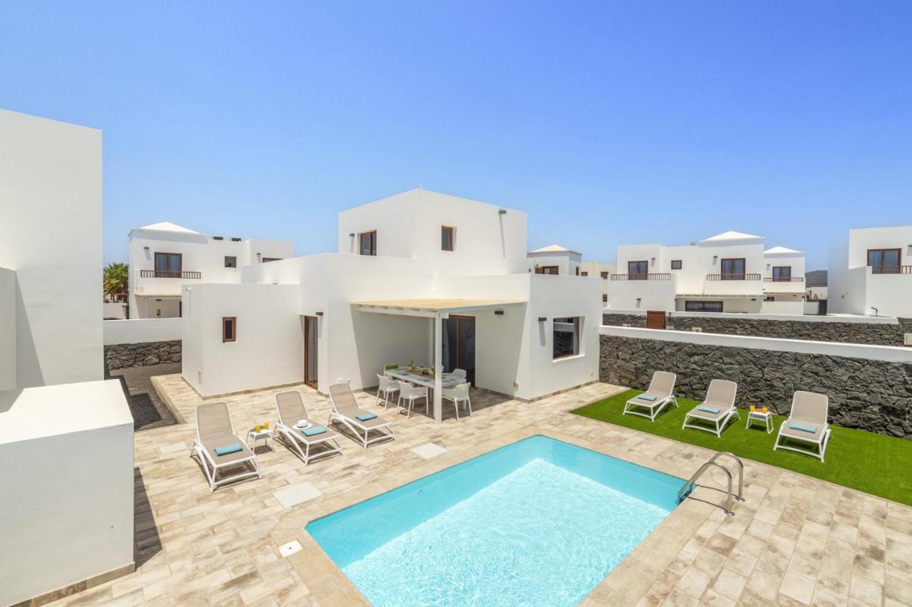 Villa Matilde By Villa Plus Плая Бланка Екстериор снимка