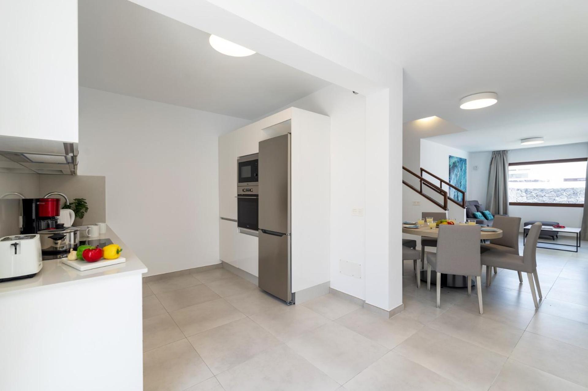 Villa Matilde By Villa Plus Плая Бланка Екстериор снимка